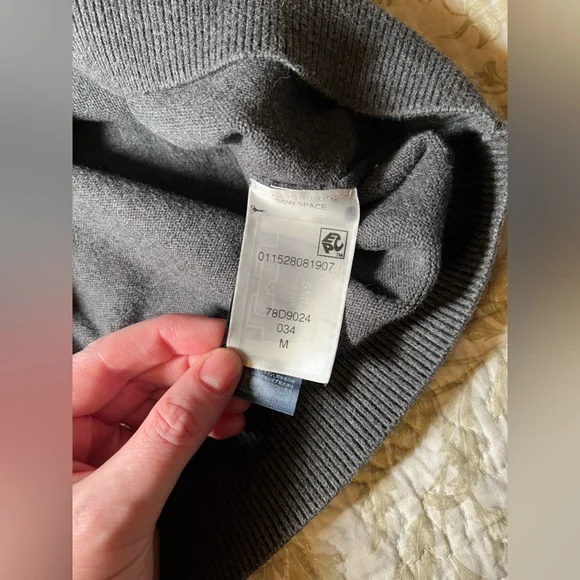 Tommy Hilfiger Cotton Knit Pullover Sweater Jumper with Logo Patch, size medium - Picture 8 of 14